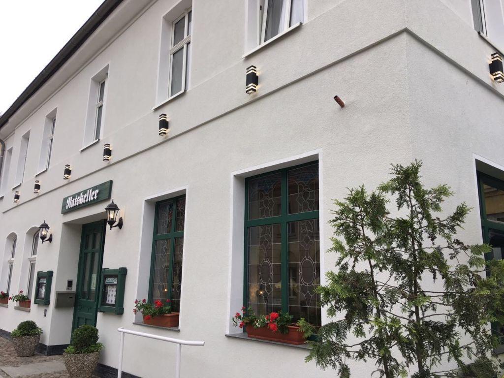 Ratskeller Hotel & Restaurant Lindow Bagian luar foto