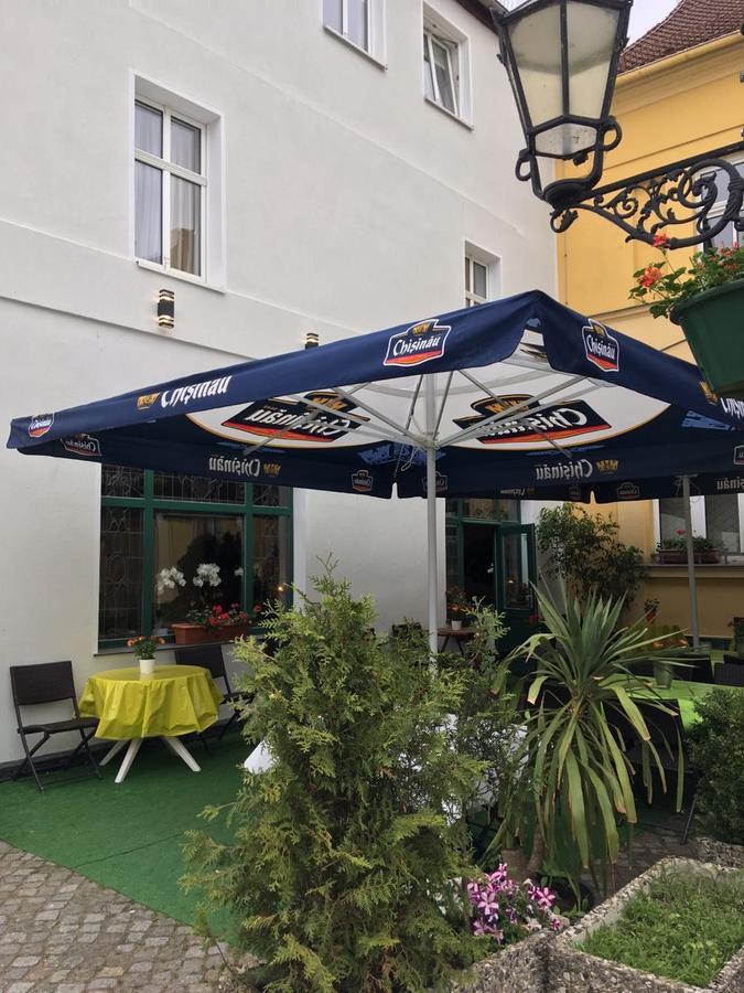 Ratskeller Hotel & Restaurant Lindow Bagian luar foto