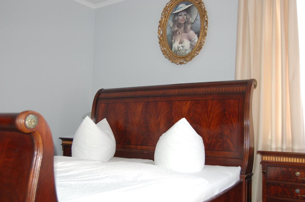 Ratskeller Hotel & Restaurant Lindow Bagian luar foto