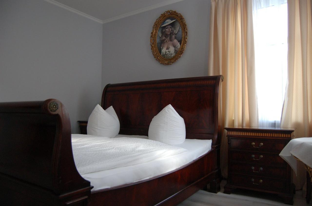 Ratskeller Hotel & Restaurant Lindow Bagian luar foto